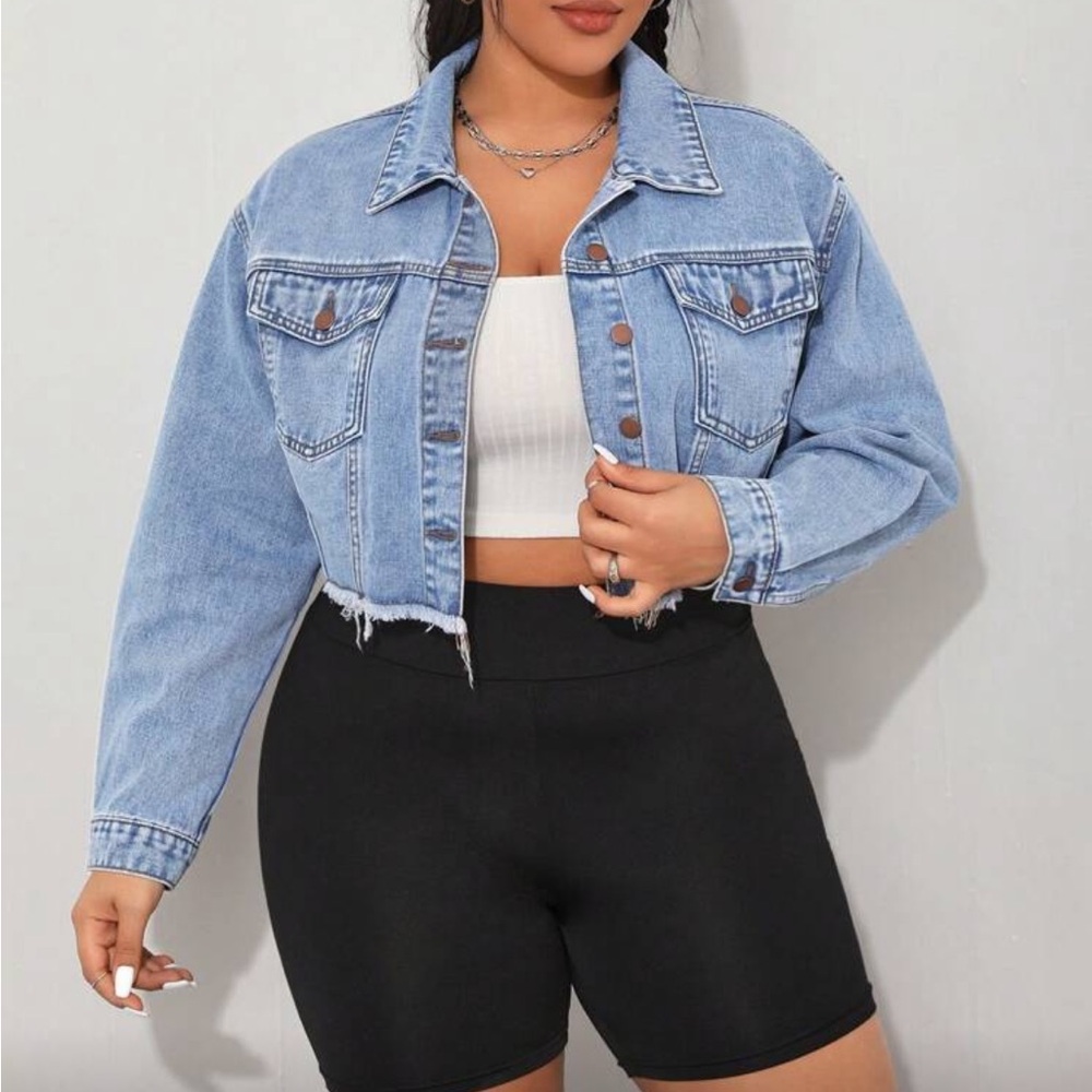 Classic Plus Size Ripped Distressed Light Wash Cropped Jeans Denim Jacket
